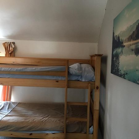 Pantyrathro International Hostel Carmarthen Eksteriør bilde