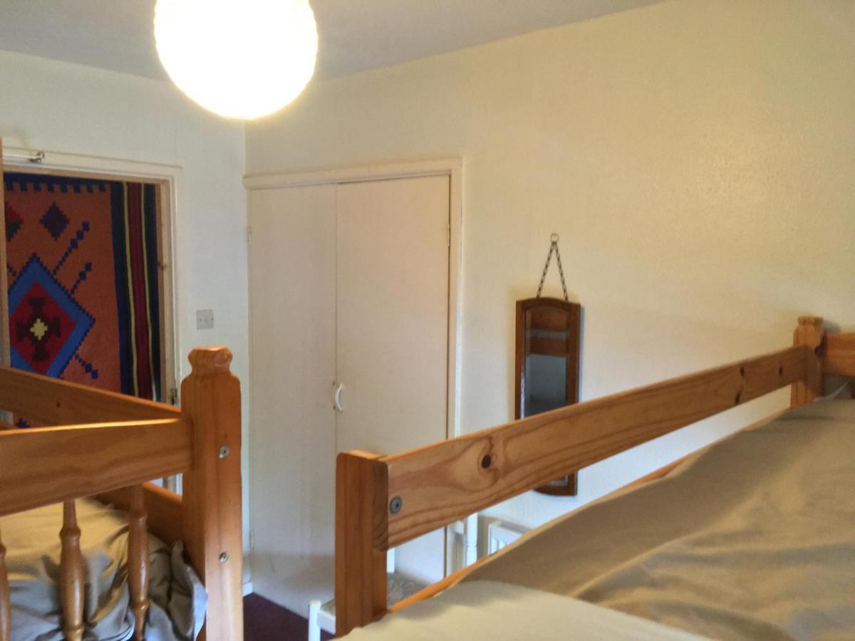 Pantyrathro International Hostel Carmarthen Eksteriør bilde