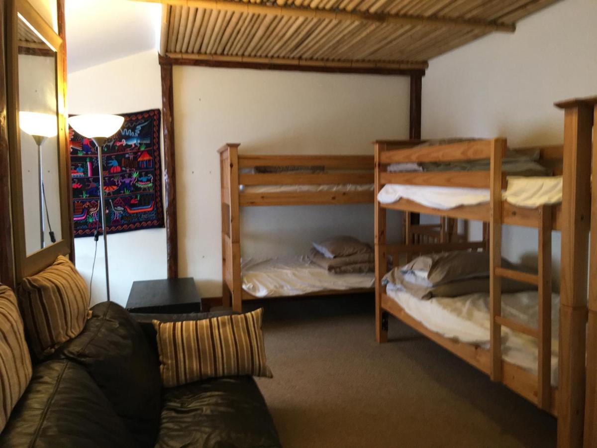 Pantyrathro International Hostel Carmarthen Eksteriør bilde